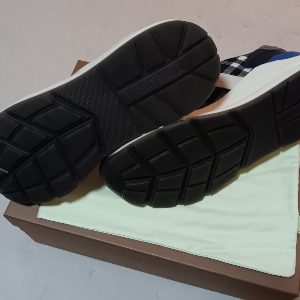 New Burberry Navy Blue and White Sneakers - Picture 5 of 5